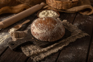 Jak zrobić domowy chleb na zakwasie? Przewodnik krok po kroku