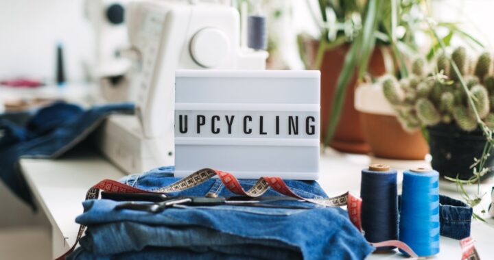 Kreatywne pomysły na recykling starych ubrań – DIY dla każdego